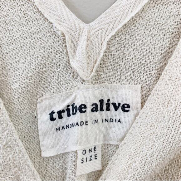 Tribe Alive Fringe Trim V-Neck Striped Cream/Blue Blanket Poncho - Picture 2 of 4